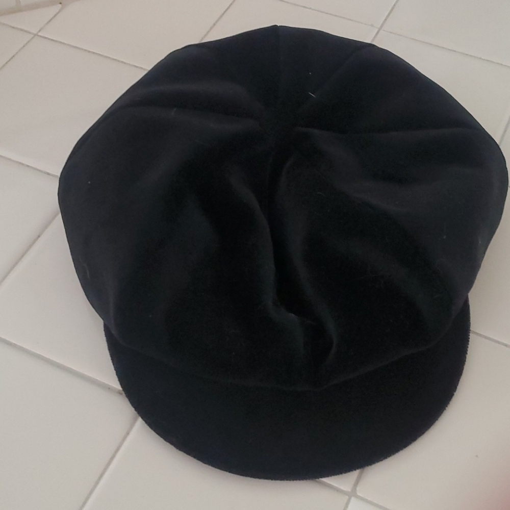 Velvet Newsboy Hat - Black - Made 8n Italy
